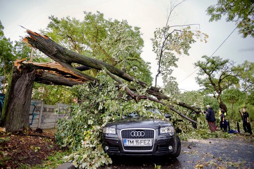 Ρουμανία: Τουλάχιστον 8 νεκροί από τις σφοδρές καταιγίδες [εικόνες] | iefimerida.gr 1