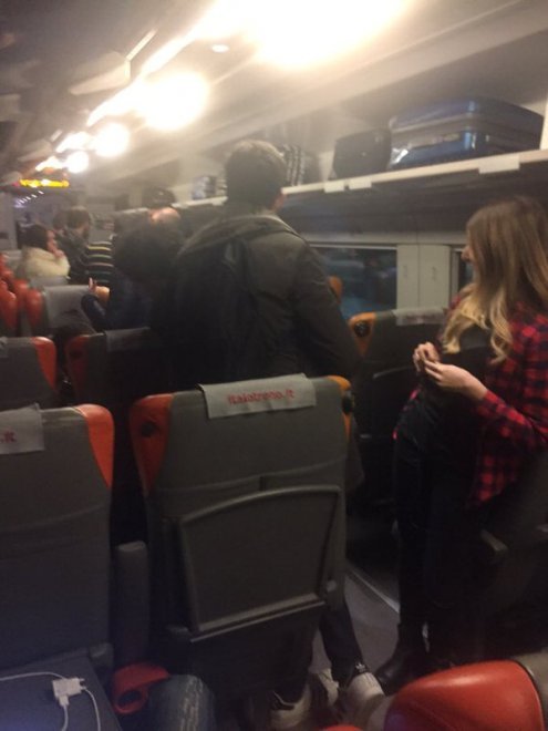 Συναγερμός σε σιδηροδρομικό σταθμό της Ρώμης -O «ένοπλος» κρατούσε παιχνίδι [εικόνες & βίντεο] | iefimerida.gr 2