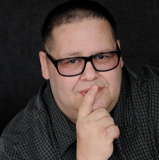 Σοκ από τον πνευματικό του Brad Pitt: Δεν αγαπάει πια την Αντζελίνα, είναι εγκλωβισμένος [εικόνες] | iefimerida.gr 2