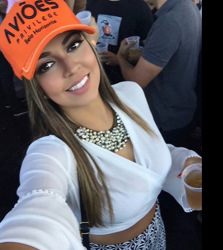 Ντύνεται γαμπρός ο Ροναλντίνιο -Παντρεύεται τις... δύο γυναίκες με τις οποίες συζεί! [εικόνες] | iefimerida.gr 0