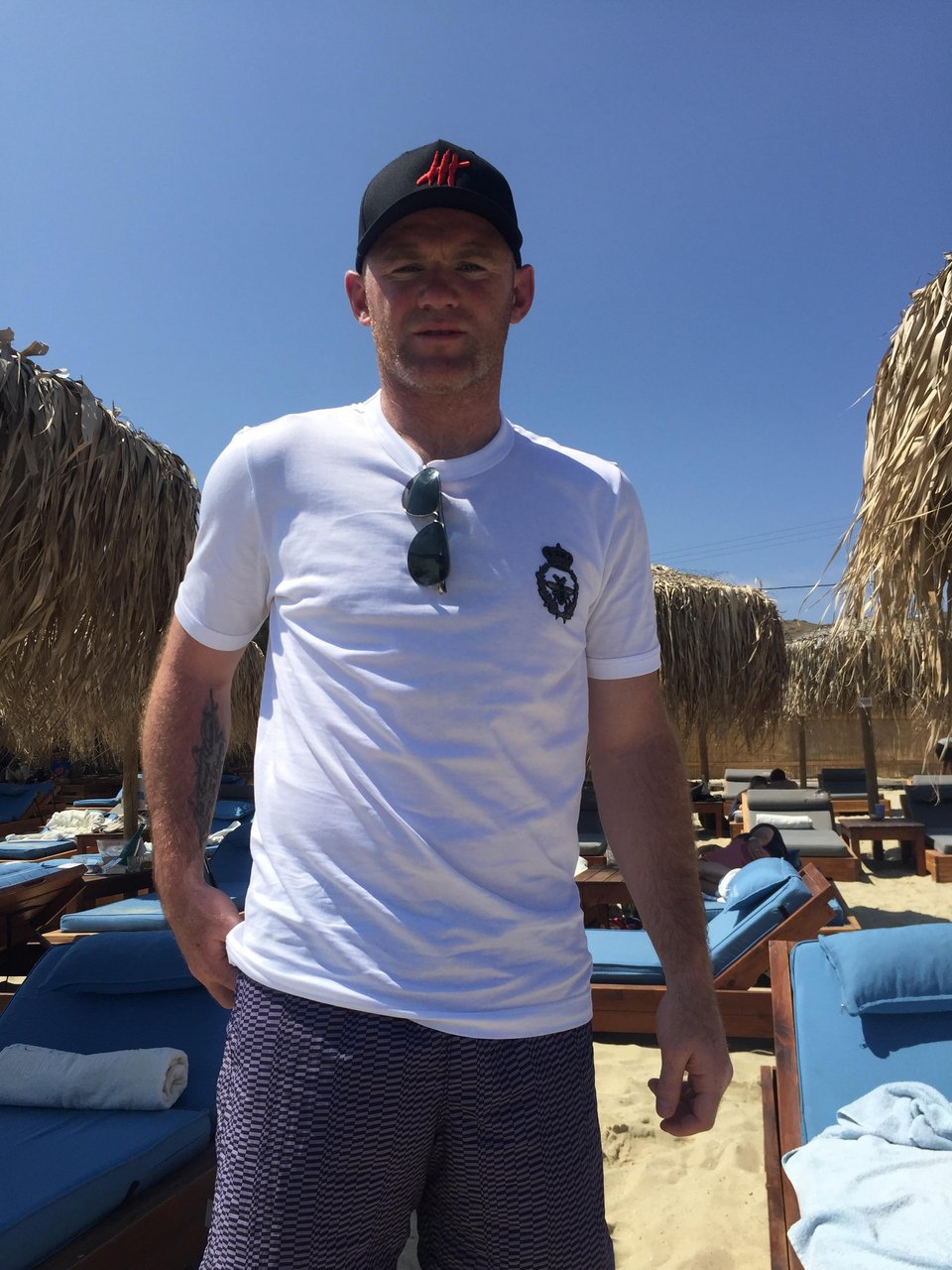 Στη Μύκονο ο Γουέιν Ρούνεϊ - Μέρα και νύχτα διασκέδαση στο Solymar [εικόνες] | iefimerida.gr 2