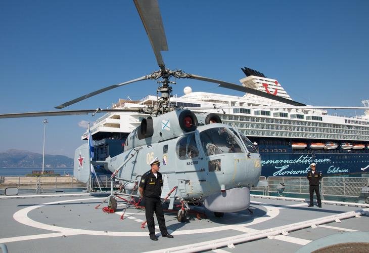 «Ναύαρχος Γκριγκορόβιτς»: Η ρωσική φρεγάτα στο λιμάνι της Κέρκυρας [εικόνες] | iefimerida.gr 3