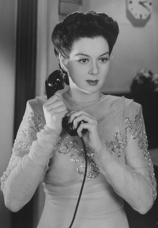 Γκρέις Κέλι, Μέριλιν Μονρόε και Ελίζαμπεθ Τέιλορ «είναι» ξανά εδώ: Οι σύγχρονες σταρ που τις θυμίζουν [εικόνες] | iefimerida.gr 18