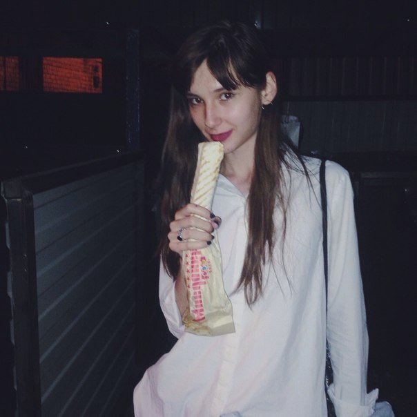 Σέξι Ρωσίδες τρώνε προκλητικά κεμπάπ [εικόνες] | iefimerida.gr 5