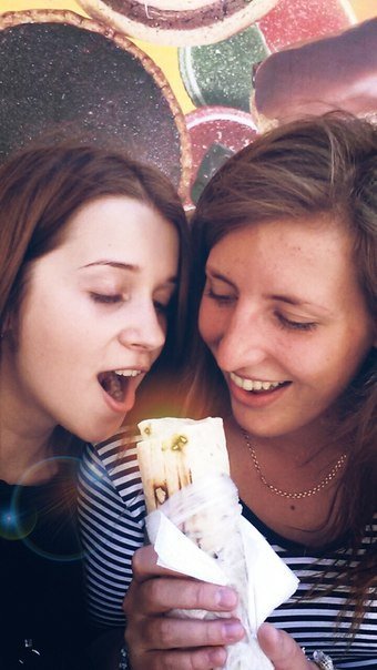 Σέξι Ρωσίδες τρώνε προκλητικά κεμπάπ [εικόνες] | iefimerida.gr 4