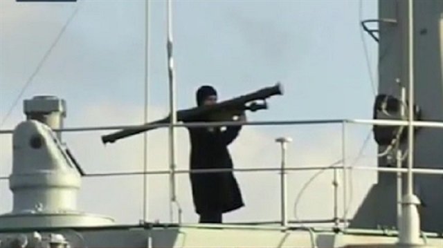 Νέα ένταση: Ρώσος στρατιώτης σημάδεψε με ρουκέτα την Κωνσταντινούπολη -Οργισμένη αντίδραση της Τουρκίας [εικόνες] | iefimerida.gr 0