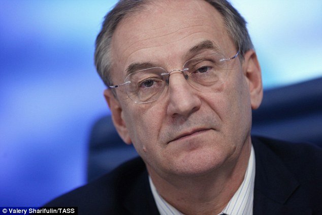 Ρώσος κροίσος έδωσε 4 εκατ. ευρώ σε Ελτον Τζον και Μαράια Κάρεϊ για να είναι στον γάμο της εγγονής του [εικόνες] | iefimerida.gr 9