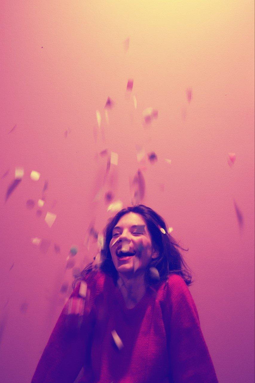 Η βραβευμένη με Ιψεν, Ραφίκα Σαουίς, σε μία παράσταση για το φύλο και τη σεξουαλικότητα [εικόνες] | iefimerida.gr 1