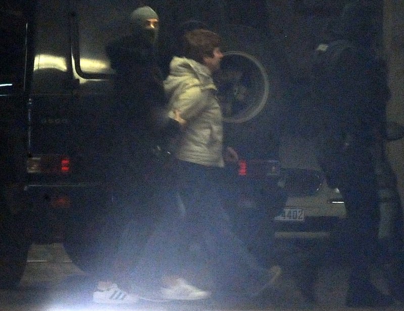 Πόλα Ρούπα, η γυναίκα με τα 1.000 πρόσωπα: Mε κοντό καστανό μαλλί συνελήφθη [εικόνες] | iefimerida.gr 2