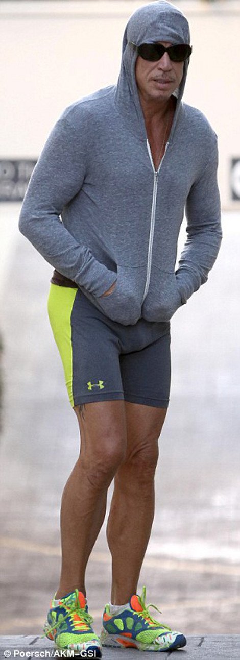 Σοκ: Εντελώς παραμορφωμένος από τις πλαστικές ο Μίκι Ρουρκ -Μοιάζει σαν να έβαλε άλλο πρόσωπο [εικόνες] | iefimerida.gr 9