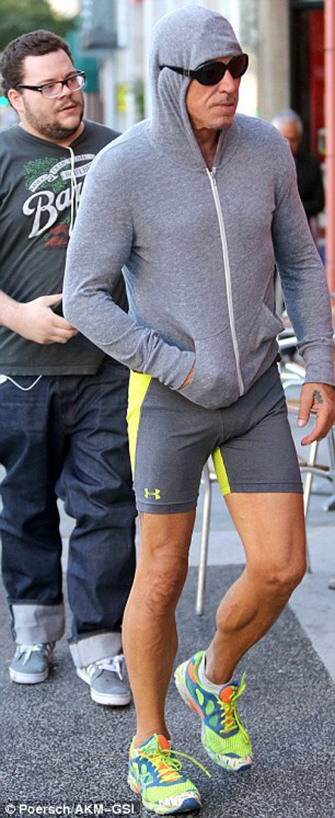 Σοκ: Εντελώς παραμορφωμένος από τις πλαστικές ο Μίκι Ρουρκ -Μοιάζει σαν να έβαλε άλλο πρόσωπο [εικόνες] | iefimerida.gr 2