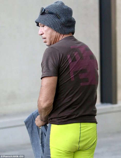 Σοκ: Εντελώς παραμορφωμένος από τις πλαστικές ο Μίκι Ρουρκ -Μοιάζει σαν να έβαλε άλλο πρόσωπο [εικόνες] | iefimerida.gr 5