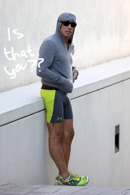 Μόνο τα σημάδια στο πρόσωπο δείχνουν ότι αυτός ο άνδρας είναι ο Μίκι Ρουρκ [εικόνες] | iefimerida.gr 11