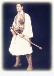 Διάσημοι Ελληνες φωτογραφημένοι με φουστανέλες και τσεμπέρια [εικόνες] | iefimerida.gr 4