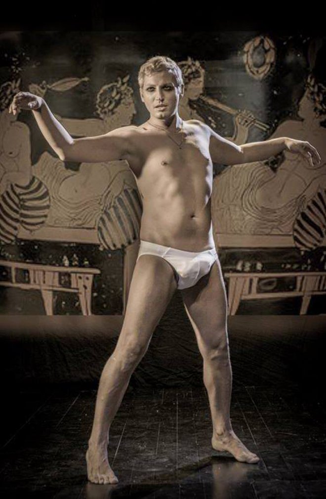 Ηθοποιός έβαλε «φουσκωμένο» εσώρουχο για να το «παίξει» Ρουβάς [εικόνα] | iefimerida.gr 0