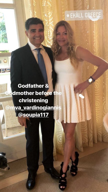 Σάκης Ρουβάς-Κάτια Ζυγούλη: Οι πρώτες φωτογραφίες από τη βάπτιση του γιου τους [εικόνες] | iefimerida.gr 0