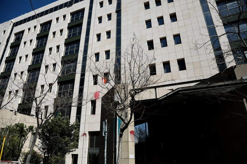 Επίθεση με μπογιές στο υπουργείο Περιβάλλοντος