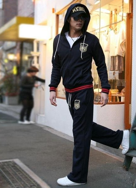 Τα 10 ρούχα που απαγορεύεται να φορέσει κανείς σε πρώτο ραντεβού [εικόνες] | iefimerida.gr 4