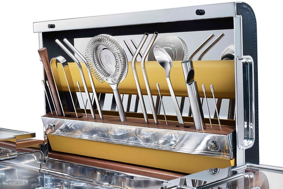 Η Rolls Royce δημιούργησε μίνι-μπαρ κόσμημα, που κοστίζει όσο ένα ακριβό αυτοκίνητο | iefimerida.gr 0