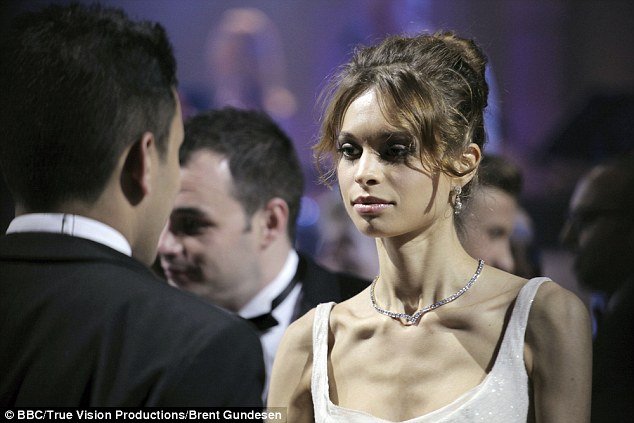 Ρώσοι και Ρωσίδες «πνίγουν» το Λονδίνο -Γιατί αγοράζουν σπίτια εκατοντάδων εκατ. και σπαταλούν αλόγιστα [εικόνες] | iefimerida.gr 2