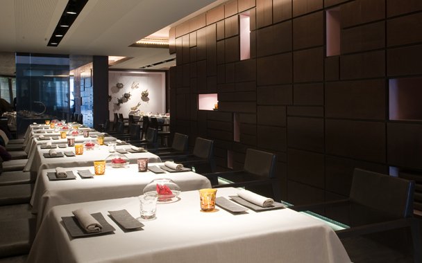 Εφοριακοί εισέβαλαν και έκλεισαν σε ώρα αιχμής το κορυφαίο εστιατόριο της Μαδρίτης [εικόνα] | iefimerida.gr 1