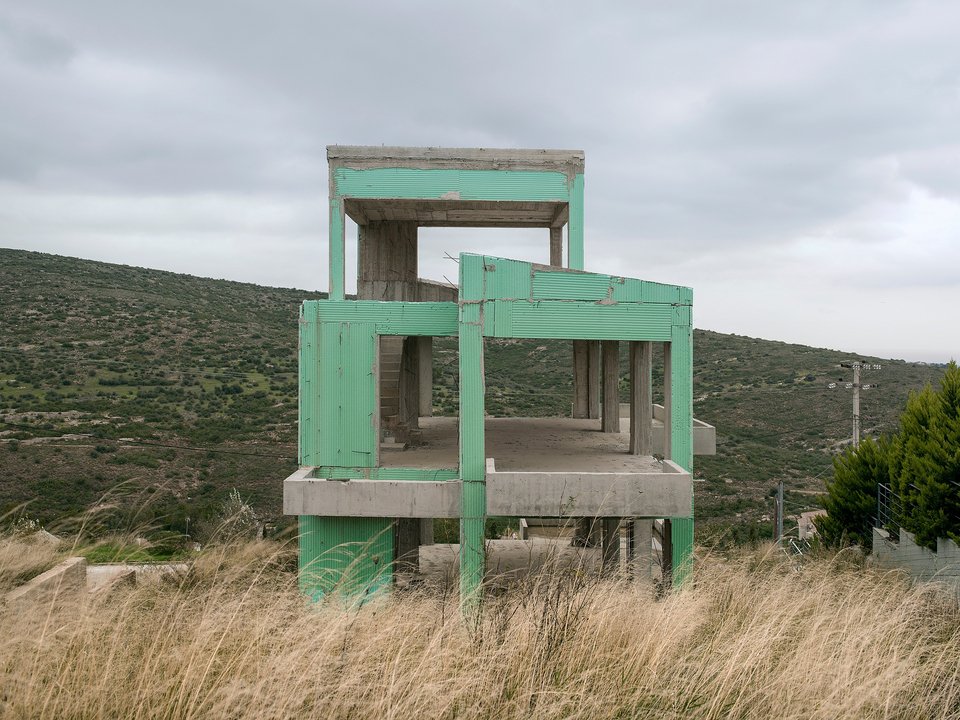 Τα ερείπια μιας ουτοπίας: O Guardian φωτογραφίζει τις οικοδομές-φαντάσματα της Ελλάδας [εικόνες] | iefimerida.gr 2