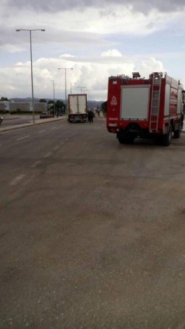 Πάτρα: Νεκρός Αφγανός παρασύρθηκε από νταλίκα -Πήγε να κρυφτεί σε φορτηγό για να πάει Ιταλία [εικόνες] | iefimerida.gr 1