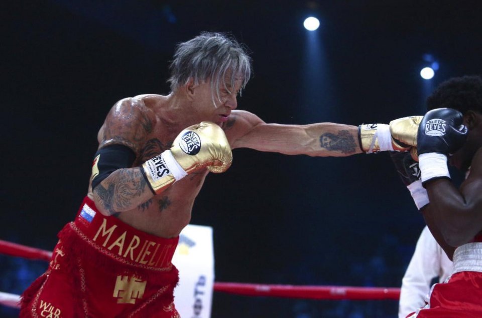 Στημένος ο αγώνας-επιστροφή του Μίκι Ρουρκ: Πλήρωσε άστεγο για να του σπάσει τα μούτρα [εικόνες] | iefimerida.gr 2