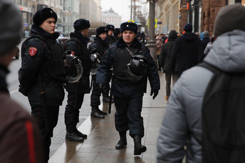 Xιλιάδες Ρώσοι διαδήλωσαν κατά του Πούτιν -Εγιναν 243 συλλήψεις [εικόνες] | iefimerida.gr 1