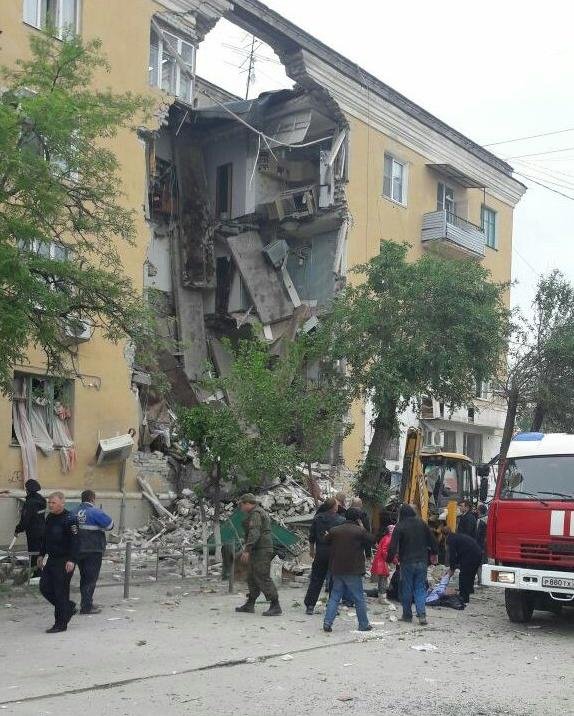 Ισχυρή έκρηξη σε πολυκατοικία στη νοτιοδυτική Ρωσία- Δύο νεκροί, 11 τραυματίες [εικόνες & βίντεο]  | iefimerida.gr 2