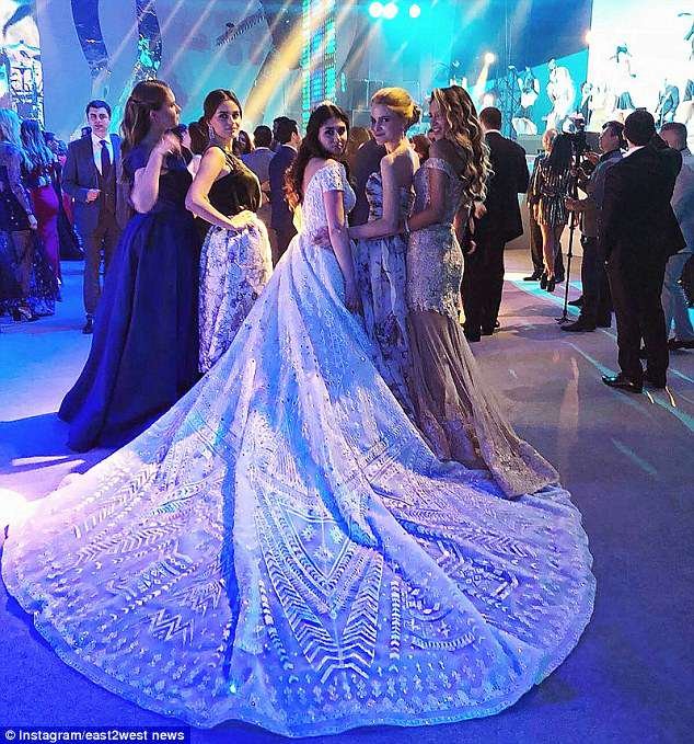 Ιρίνα Τσιγκιρίνσκαγια: Παντρεύτηκε το πιο κακομαθημένο πλουσιόπαιδο της Ρωσίας- Ενας κιτς γάμος [εικόνες] | iefimerida.gr 0