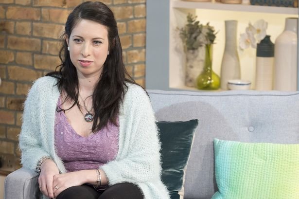 Σοκ στη Βρετανία: 26χρονη βιάστηκε 300 φορές από τον σύζυγό της ενώ κοιμόταν [εικόνες & βίντεο] | iefimerida.gr 1