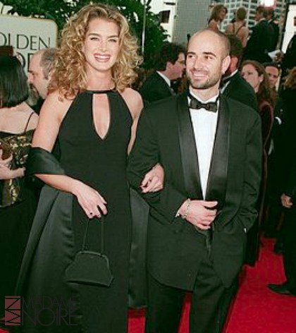 Οι άγνωστοι γάμοι των διάσημων που έληξαν άδοξα [εικόνες]  | iefimerida.gr 6