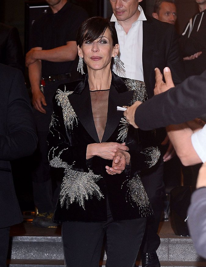 Τρίτωσε το κακό– Γιατί η Σοφί Μαρσό έχει πάντα σέξι ατυχήματα στις Κάννες [εικόνες] | iefimerida.gr 2