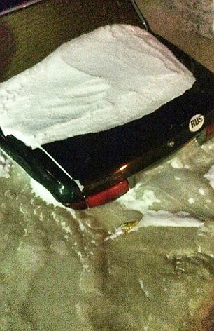 Απίστευτες εικόνες: Ολόκληρη πόλη στη Σιβηρία «θάφτηκε» κάτω από τον πάγο | iefimerida.gr 2