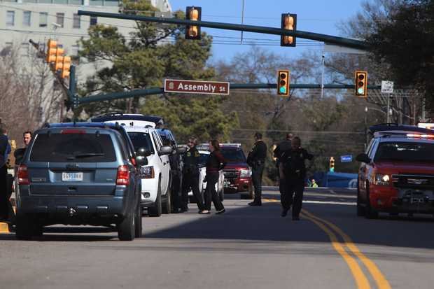 ΗΠΑ: Πυροβολισμοί σε πανεπιστήμιο στη Νότια Καλιφόρνια -Δύο νεκροί, σύμφωνα με τα αμερικανικά Μέσα [εικόνες & βίντεο]    | iefimerida.gr 2
