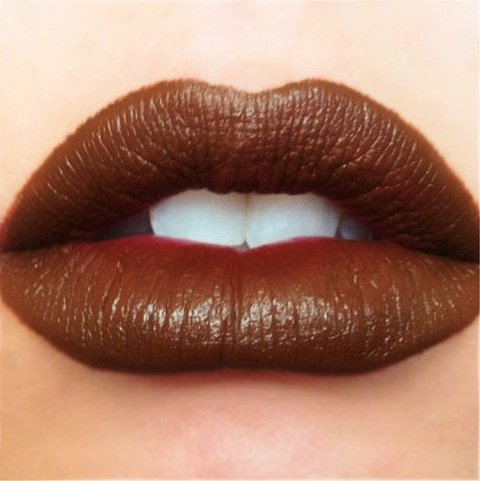 Τα '90s επιστρέφουν: Καφέ κραγιόν το απόλυτο must have του χειμώνα [εικόνες] | iefimerida.gr 4