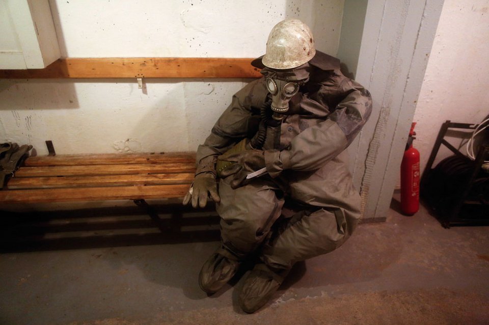 Μία βραδιά στο καταφύγιο – Πληρώνουν για να ζήσουν σαν στρατιώτες της ανατολικής Γερμανίας που δέχονται επίθεση [εικόνες] | iefimerida.gr 5