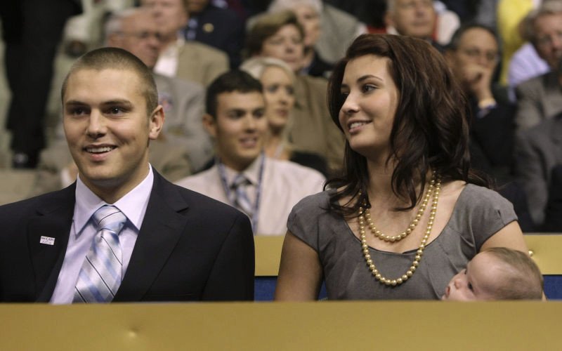 Συνελήφθη ο γιος της Σάρα Πέιλιν -Γρονθοκόπησε τη σύντροφό του [εικόνες]   | iefimerida.gr 2