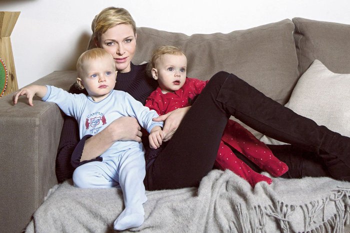 Βασιλικές διακοπές: Αλβέρτος του Μονακό και Σαρλέν, με τα παιδιά τους στο Γκστάαντ [εικόνες] | iefimerida.gr 1