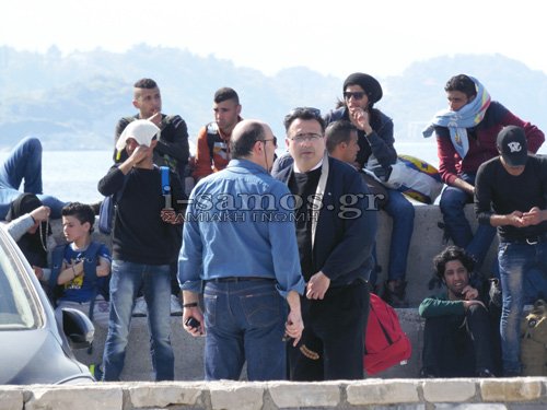 Τρόμος στη Σάμο -Πρόσφυγες έφυγαν από το hotspot απειλώντας με μαχαίρια και γυαλιά [εικόνες & βίντεο] | iefimerida.gr 9