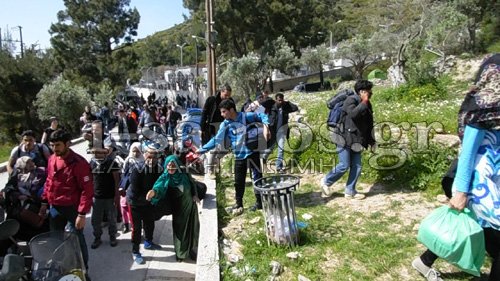 Τρόμος στη Σάμο -Πρόσφυγες έφυγαν από το hotspot απειλώντας με μαχαίρια και γυαλιά [εικόνες & βίντεο] | iefimerida.gr 5