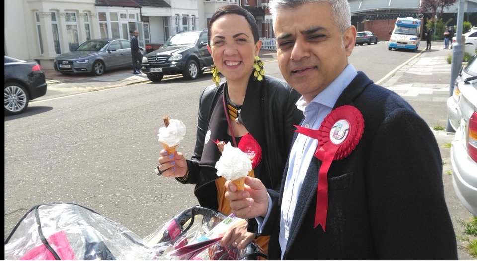 Ενας μουσουλμάνος, γιος Πακιστανού οδηγού λεωφορείων, το φαβορί να εκλεγεί σήμερα δήμαρχος Λονδίνου [εικόνες] | iefimerida.gr 7