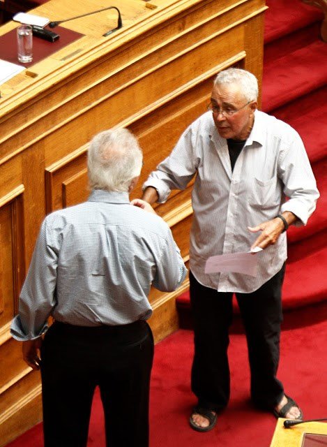 Αμβρόσιος σε Βούτση: Eίστε αγράμματος, αστοιχείωτος ή εχθρός της ορθοδοξίας; [εικόνα] | iefimerida.gr 0