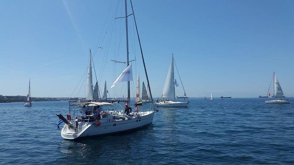 Η Θεσσαλονίκη έγινε ροζ -Ιστιοπλοϊκός αγώνας για τον καρκίνο του μαστού [εικόνες] | iefimerida.gr 2