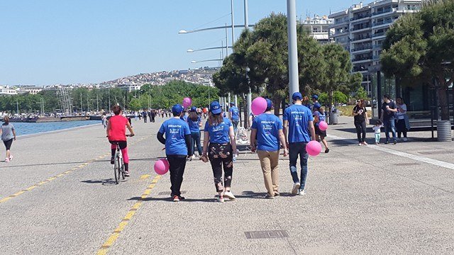 Η Θεσσαλονίκη έγινε ροζ -Ιστιοπλοϊκός αγώνας για τον καρκίνο του μαστού [εικόνες] | iefimerida.gr 3