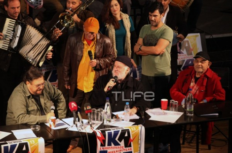 Σάκης Μπουλάς: Σας περιμένω στην ανάστασή μου... [εικόνες&βίντεο] | iefimerida.gr 1