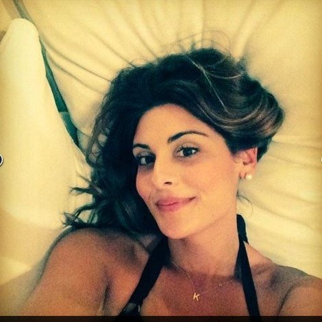 Η selfie της Ανθής Σαλαγκούδη από το κρεβάτι της -Η δημοσιογράφος χωρίς μακιγιάζ [εικόνα] | iefimerida.gr 0