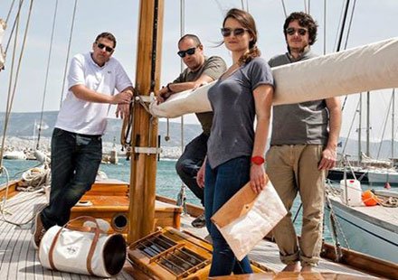 Τέσσερις ιδιοφυείς Ελληνες: Φτιάχνουν τσάντες ανακυκλώνοντας πανιά ιστιοφόρων [εικόνες] | iefimerida.gr 4