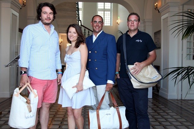 Τέσσερις ιδιοφυείς Ελληνες: Φτιάχνουν τσάντες ανακυκλώνοντας πανιά ιστιοφόρων [εικόνες] | iefimerida.gr 7